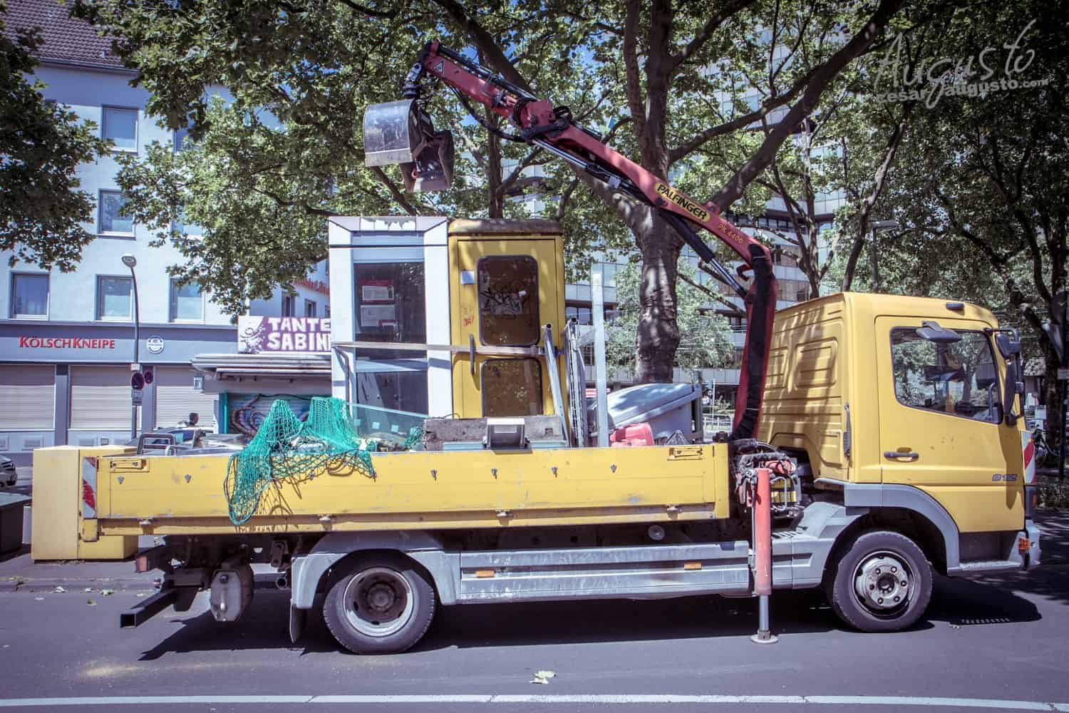 …und da werden sie nun abtransportiert